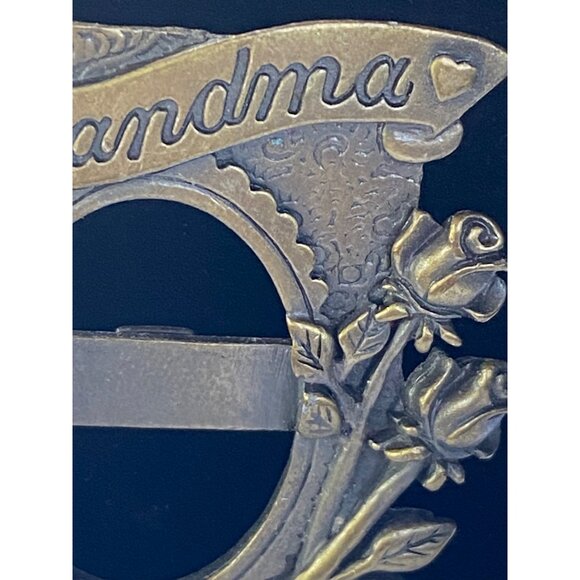 Grandma JJ Gold-Tone Brooch With Roses And Oval Frame Design J0204 - Picture 3 of 8